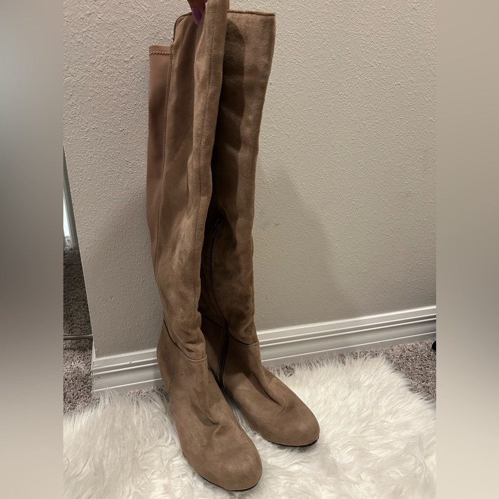 Chinese Laundry- Women's Tan Wedge Boots